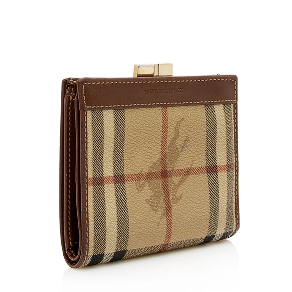 Burberry wallet with coin pocket